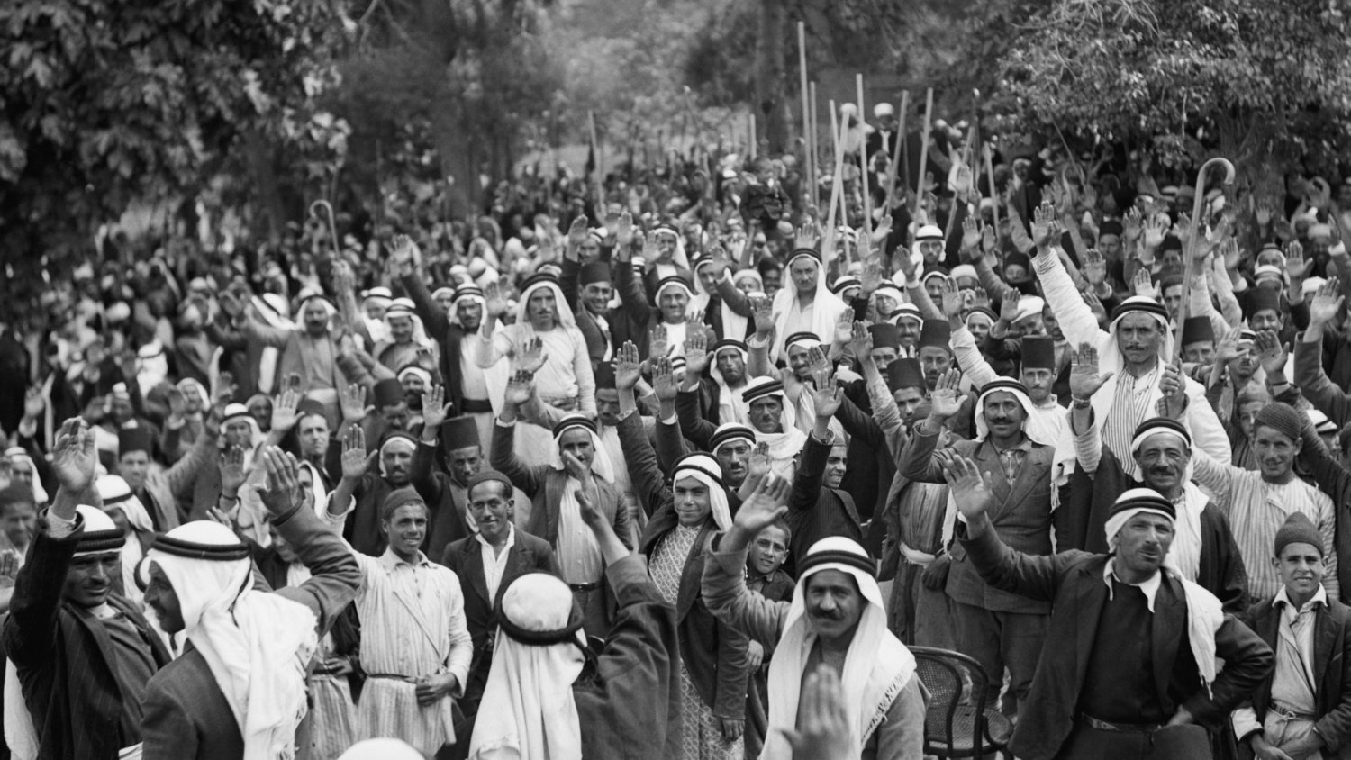 Palestinians at Abu Ghosh taking the oath of allegiance to the Arab cause and against Jewish immigration, 1936